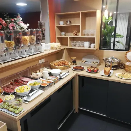 Privilodges Carre De Jaude 3* Clermont-Ferrand
