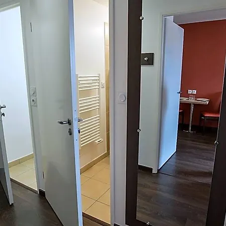 Aparthotel Privilodges Carre De Jaude 3*