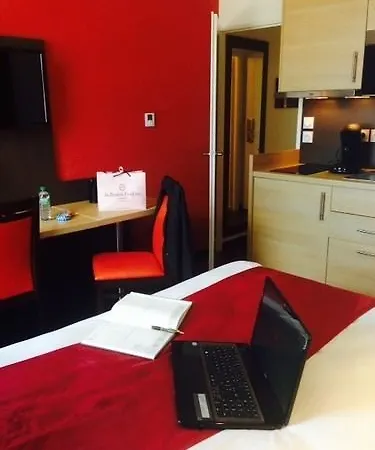 Aparthotel Privilodges Carre De Jaude 3*