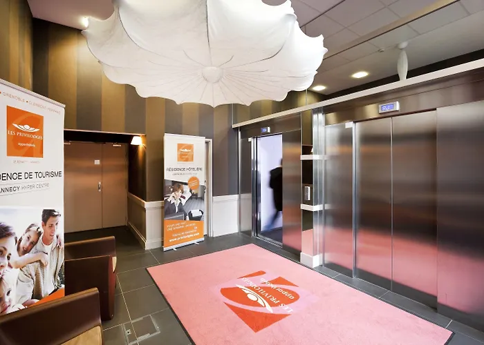 Privilodges Carre De Jaude Aparthotel