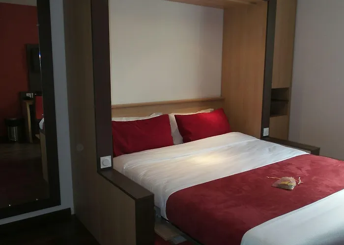 Privilodges Carre De Jaude Apartmanhotel 3*